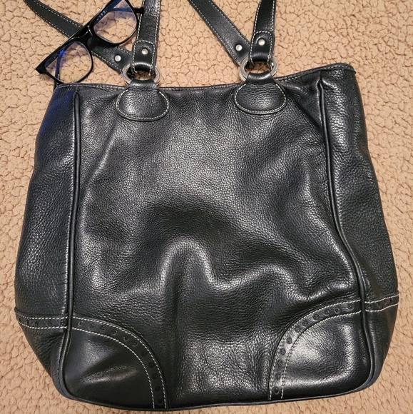 Roots Handbags - Roots Leather Tote bag
